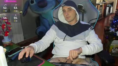 Snapshot of gil_gamesh90 chatting on January 2, 2025, 2:13 pm Mirko online show from January 2, 2025, 2:13 pm