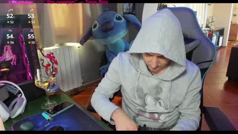 Snapshot of gil_gamesh90 chatting on January 29, 2025, 11:51 am Mirko online show from January 29, 2025, 11:51 am