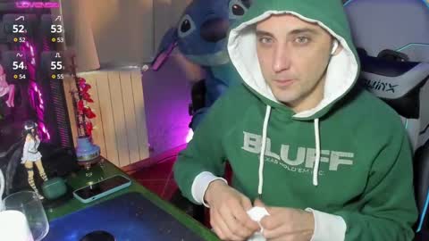 Snapshot of gil_gamesh90 chatting on February 16, 2025, 6:54 am Mirko online show from February 16, 2025, 6:54 am