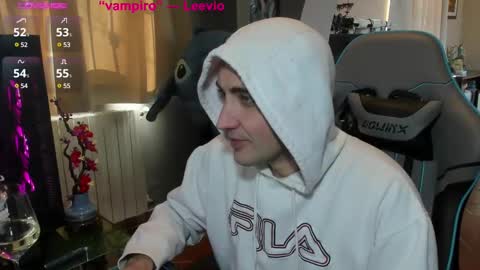 Snapshot of gil_gamesh90 chatting on February 20, 2025, 11:42 am Mirko online show from February 20, 2025, 11:42 am