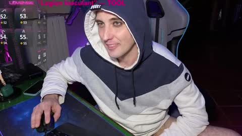 Snapshot of gil_gamesh90 chatting on March 1, 2025, 5:38 pm Mirko online show from March 1, 2025, 5:38 pm