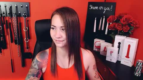 Snapshot of gina_hotlick chatting on October 16, 2025, 5:52 am gina_hotlick online show from October 16, 2025, 5:52 am