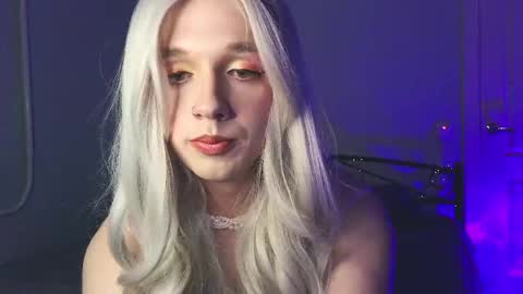GinaRose online show from May 1, 2026, 7:29 pm