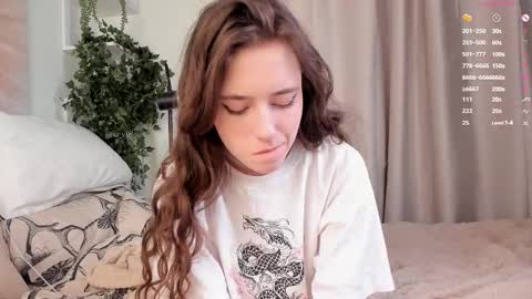 Snapshot of gina_vicious chatting on February 26, 2025, 7:49 pm Gina online show from February 26, 2025, 7:49 pm