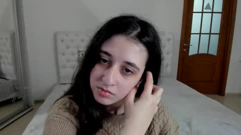 Kate online show from December 6, 2024, 12:05 pm