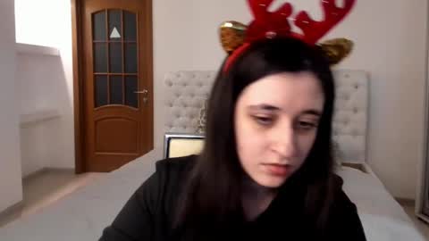 Kate online show from January 7, 2025, 12:52 pm