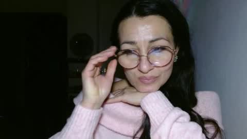 Snapshot of ginaoneon chatting on January 20, 2025, 11:10 pm GinaONeon online show from January 20, 2025, 11:10 pm