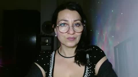Snapshot of ginaoneon chatting on March 4, 2025, 8:38 pm GinaONeon online show from March 4, 2025, 8:38 pm