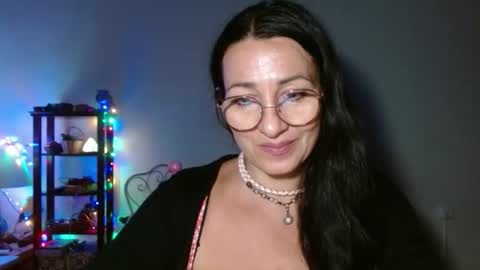 Snapshot of ginaoneon chatting on November 5, 2025, 8:31 pm GinaONeon online show from November 5, 2025, 8:31 pm