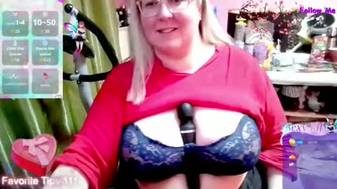 ginesia online show from April 29, 2026, 5:30 pm