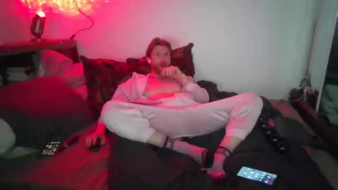 ginger_binj online show from September 20, 2025, 12:17 pm