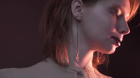        im expecting 350 thumbs up on my altar   online show from October 27, 2025, 10:14 pm