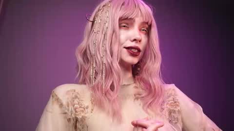        im expecting 350 thumbs up on my altar   online show from March 9, 2026, 10:14 pm