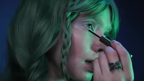        im expecting 350 thumbs up on my altar   online show from March 28, 2026, 10:09 pm