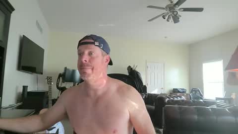 Snapshot of gingerzaddy chatting on November 16, 2025, 4:12 pm gingerzaddy online show from November 16, 2025, 4:12 pm