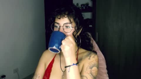 Snapshot of giny_bean chatting on February 17, 2026, 9:39 am giny_bean online show from February 17, 2026, 9:39 am