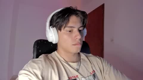 Snapshot of gio_russo chatting on February 11, 2026, 11:21 pm GioRusso online show from February 11, 2026, 11:21 pm