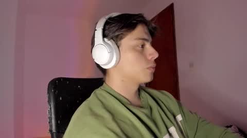 Snapshot of gio_russo chatting on February 25, 2026, 4:44 am GioRusso online show from February 25, 2026, 4:44 am