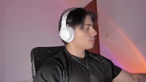 Snapshot of gio_russo chatting on March 17, 2026, 3:22 am GioRusso online show from March 17, 2026, 3:22 am