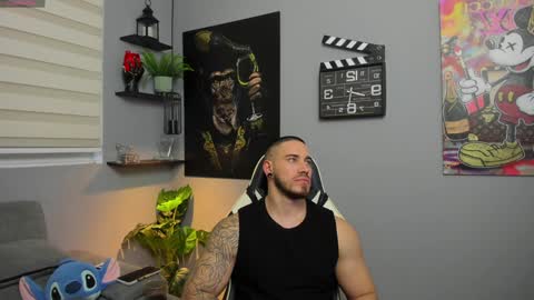 Snapshot of giorgio_leone2 chatting on December 23, 2024, 10:33 pm Giorgio leone online show from December 23, 2024, 10:33 pm