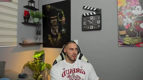 Snapshot of giorgio_leone2 chatting on December 30, 2024, 3:58 am Giorgio leone online show from December 30, 2024, 3:58 am