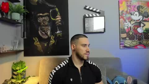 Snapshot of giorgio_leone2 chatting on March 1, 2025, 10:10 pm Giorgio leone online show from March 1, 2025, 10:10 pm