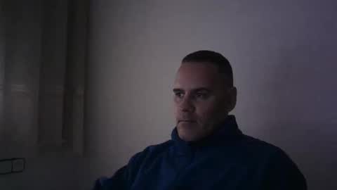 Snapshot of gioshadow chatting on January 19, 2025, 11:23 am gioshadow online show from January 19, 2025, 11:23 am