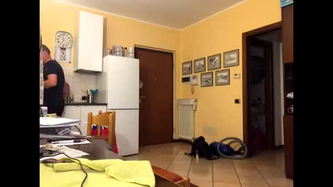 giovanni_1964 online show from April 7, 2026, 5:57 pm