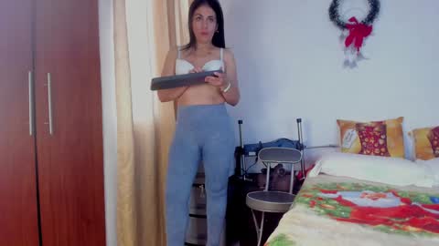 Girasol Walton online show from December 9, 2024, 11:58 am