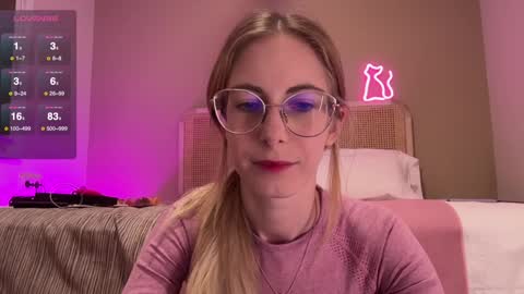 Snapshot of girl_i_am chatting on December 28, 2024, 5:35 pm Nikki online show from December 28, 2024, 5:35 pm