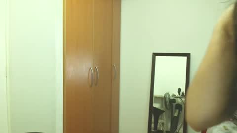 Snapshot of girl_power21 chatting on November 13, 2025, 11:36 pm Andra online show from November 13, 2025, 11:36 pm