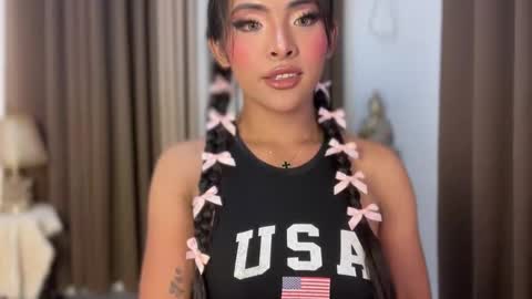 queen ronna online show from March 9, 2026, 9:02 am