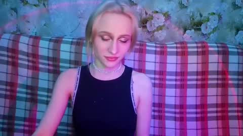 Seniya online show from March 6, 2025, 2:09 am