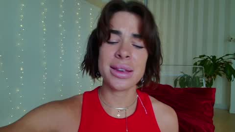 Snapshot of girlnextd00r_ chatting on January 16, 2025, 1:14 pm Hanna online show from January 16, 2025, 1:14 pm