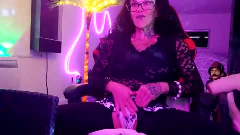 girls227445638252 online show from November 3, 2025, 7:09 am