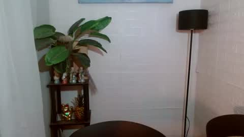 Callmenor online show from February 5, 2025, 9:46 am