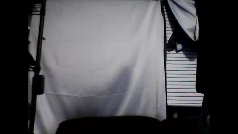 girthybat online show from December 15, 2025, 6:28 am