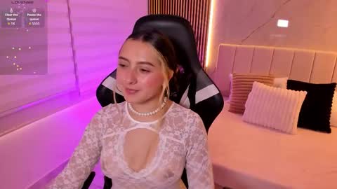 Giselle online show from February 13, 2026, 8:27 pm