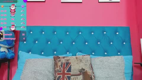 Gissell Saenz online show from December 22, 2024, 2:38 pm