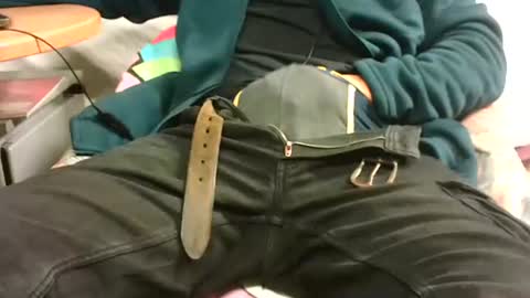 giulio__35 online show from November 30, 2025, 6:39 am