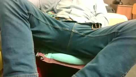 giulio__35 online show from February 12, 2026, 6:25 pm