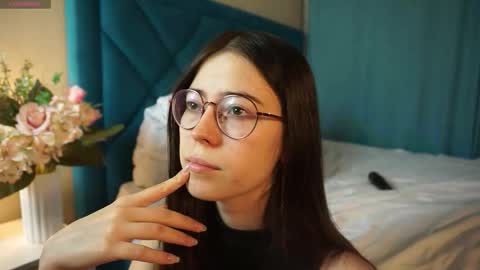 Agness online show from December 5, 2025, 2:58 pm