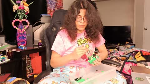 Snapshot of glaceon9 chatting on January 30, 2025, 8:01 am glaceon9 online show from January 30, 2025, 8:01 am