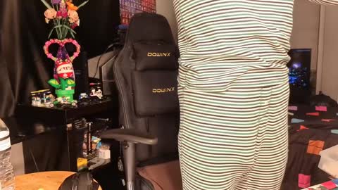 Snapshot of glaceon9 chatting on February 7, 2025, 9:37 am glaceon9 online show from February 7, 2025, 9:37 am