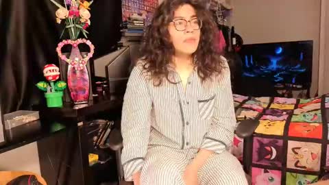 Snapshot of glaceon9 chatting on February 19, 2025, 9:17 am glaceon9 online show from February 19, 2025, 9:17 am