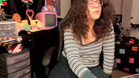 Snapshot of glaceon9 chatting on October 20, 2025, 10:38 am glaceon9 online show from October 20, 2025, 10:38 am