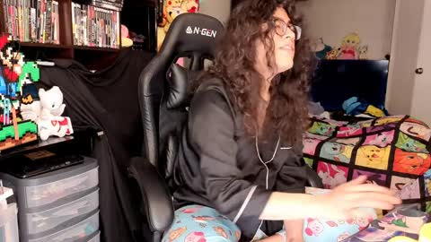 glaceon9 online show from March 28, 2026, 7:30 am