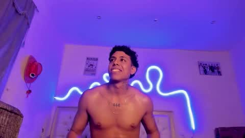 Snapshot of glader_guy chatting on October 16, 2025, 11:17 pm only for you bby online show from October 16, 2025, 11:17 pm