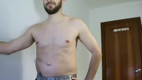 gladiator_18 online show from February 5, 2025, 12:53 am