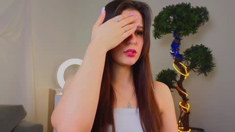 Michelle online show from January 25, 2025, 7:49 am
